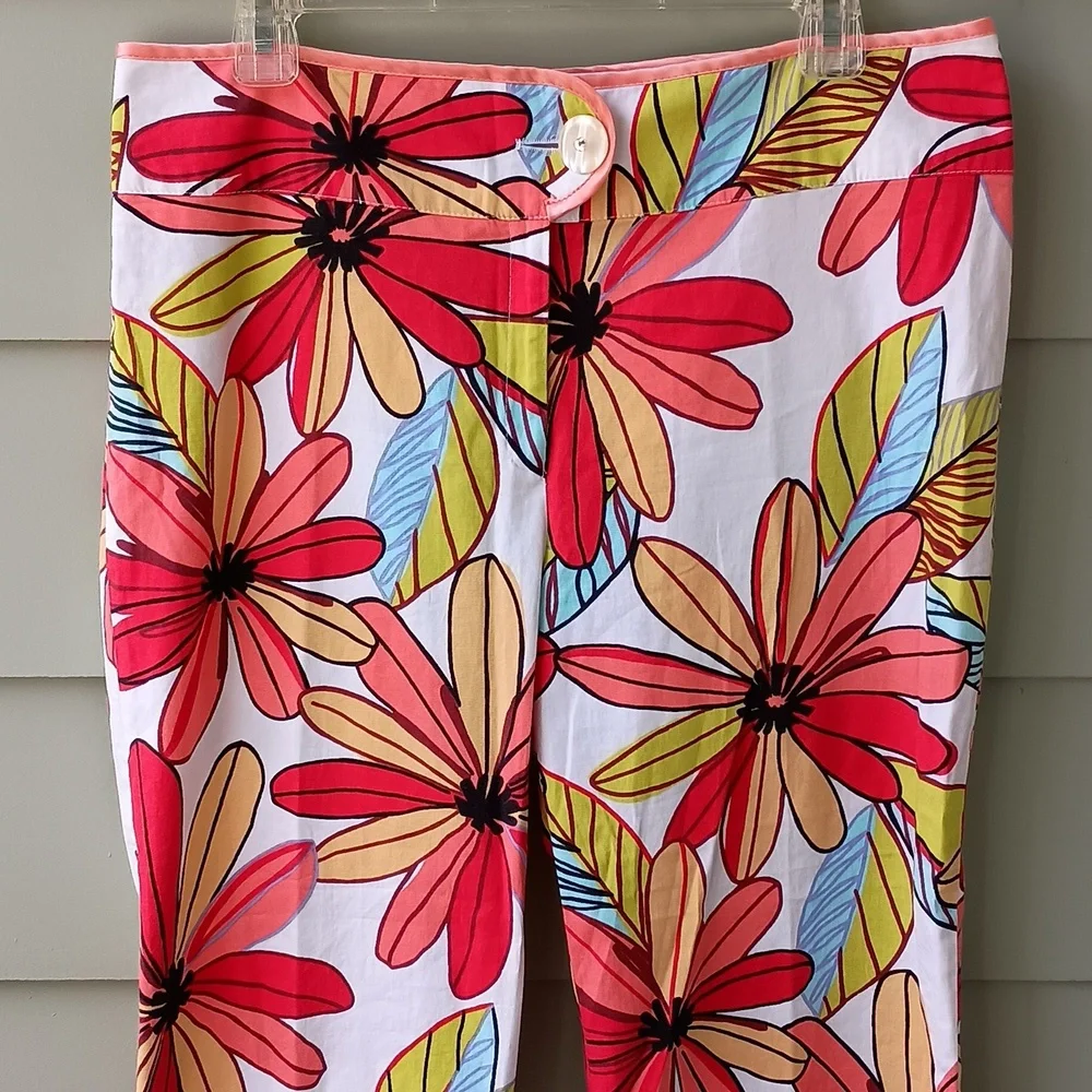 Leopard Women's Multi Color Floral Cropped Pants SZ 12 Light Weight Cotton - Picture 2 of 7